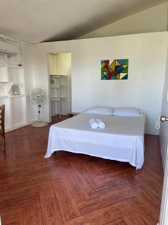 Christina'S Guest House Official Little Corn Adası Dış mekan fotoğraf
